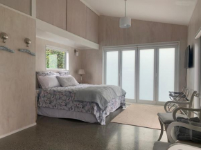 Hibiscus Cottage Guest House